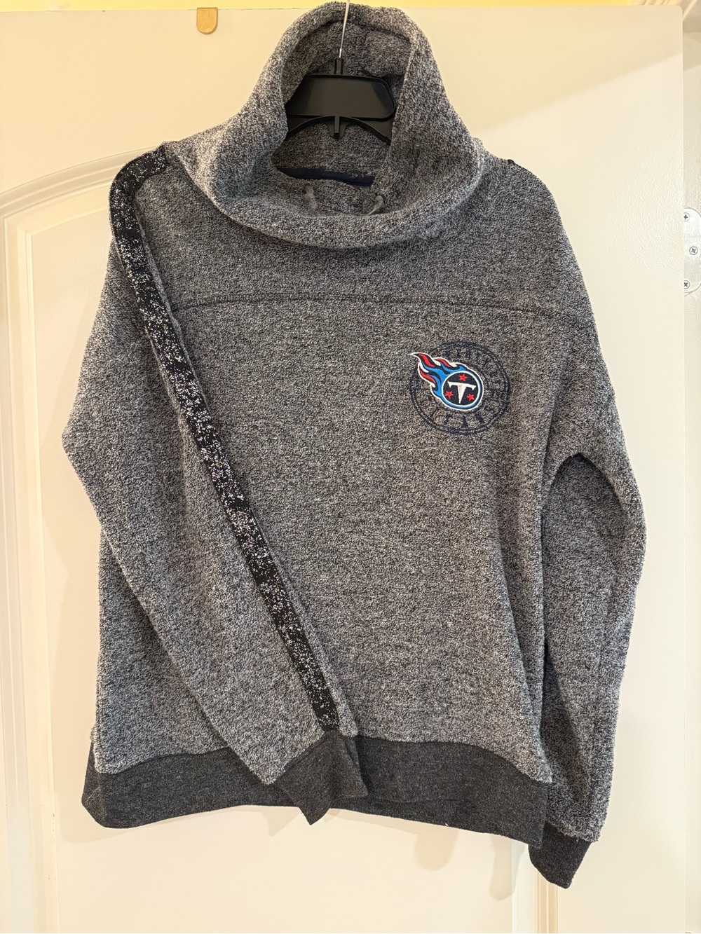 Tennessee Titans NFL Women’s Pullover - Size M